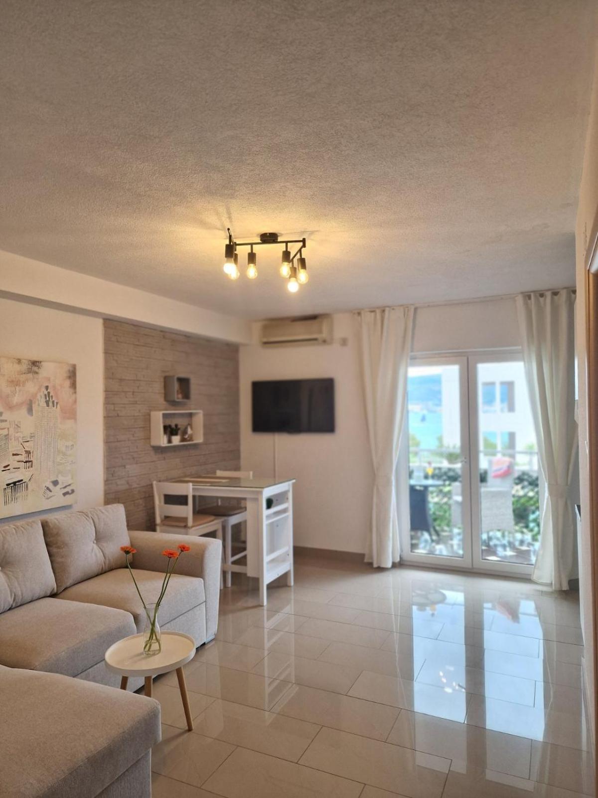 Apartments Silva With A View Of Sea Трогір Екстер'єр фото