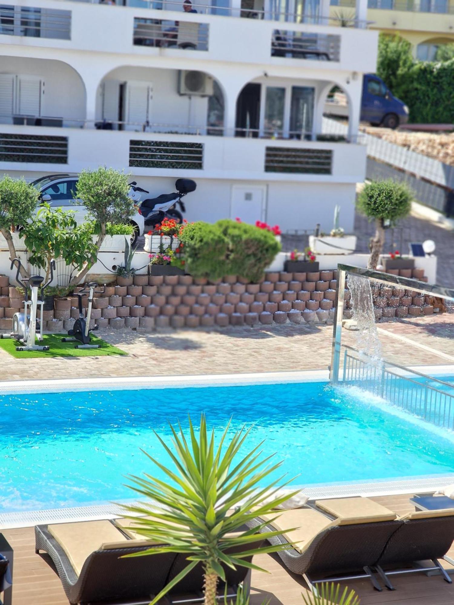 Apartments Silva With A View Of Sea Трогір Екстер'єр фото